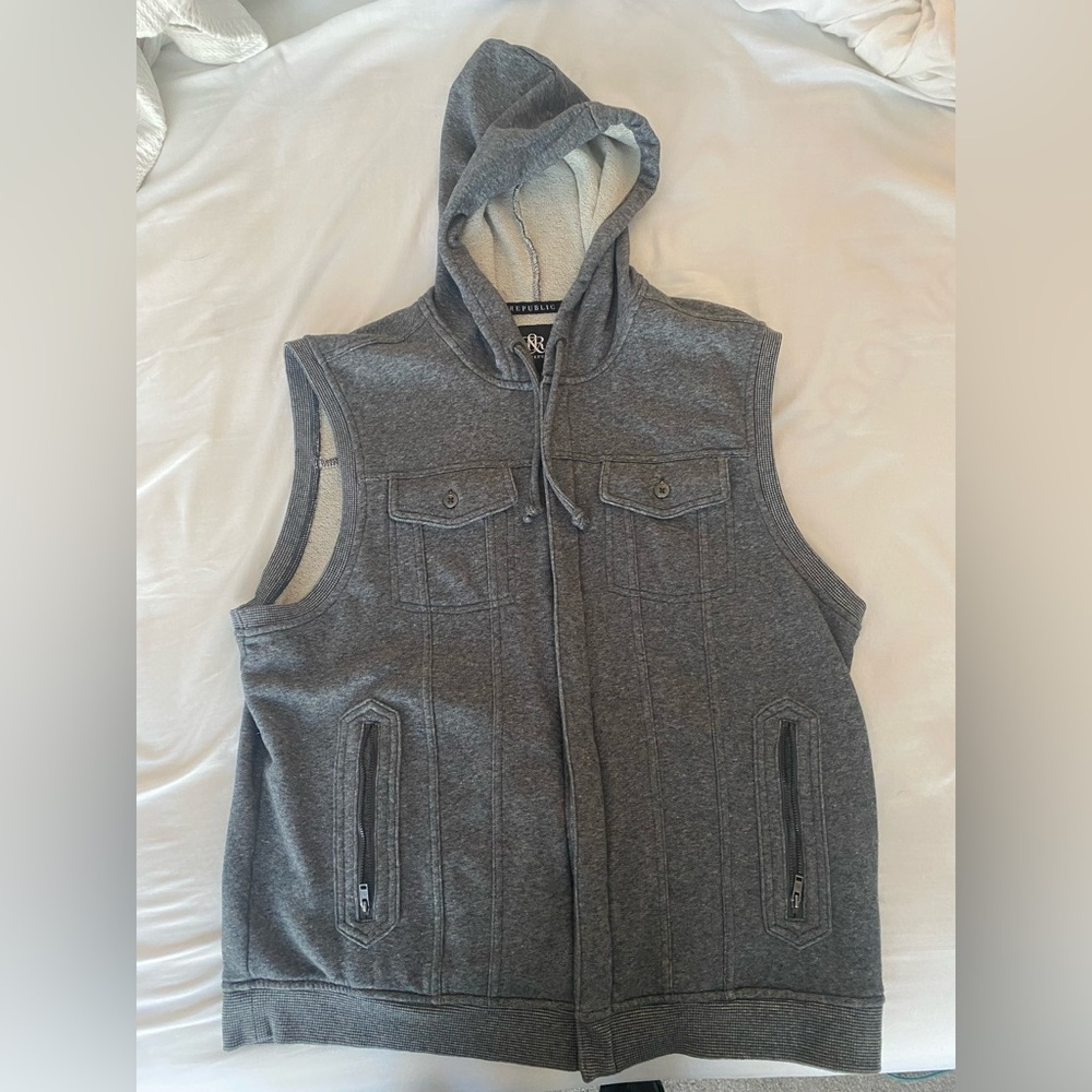 Rock & Republic Hoodie Vest - Size XL